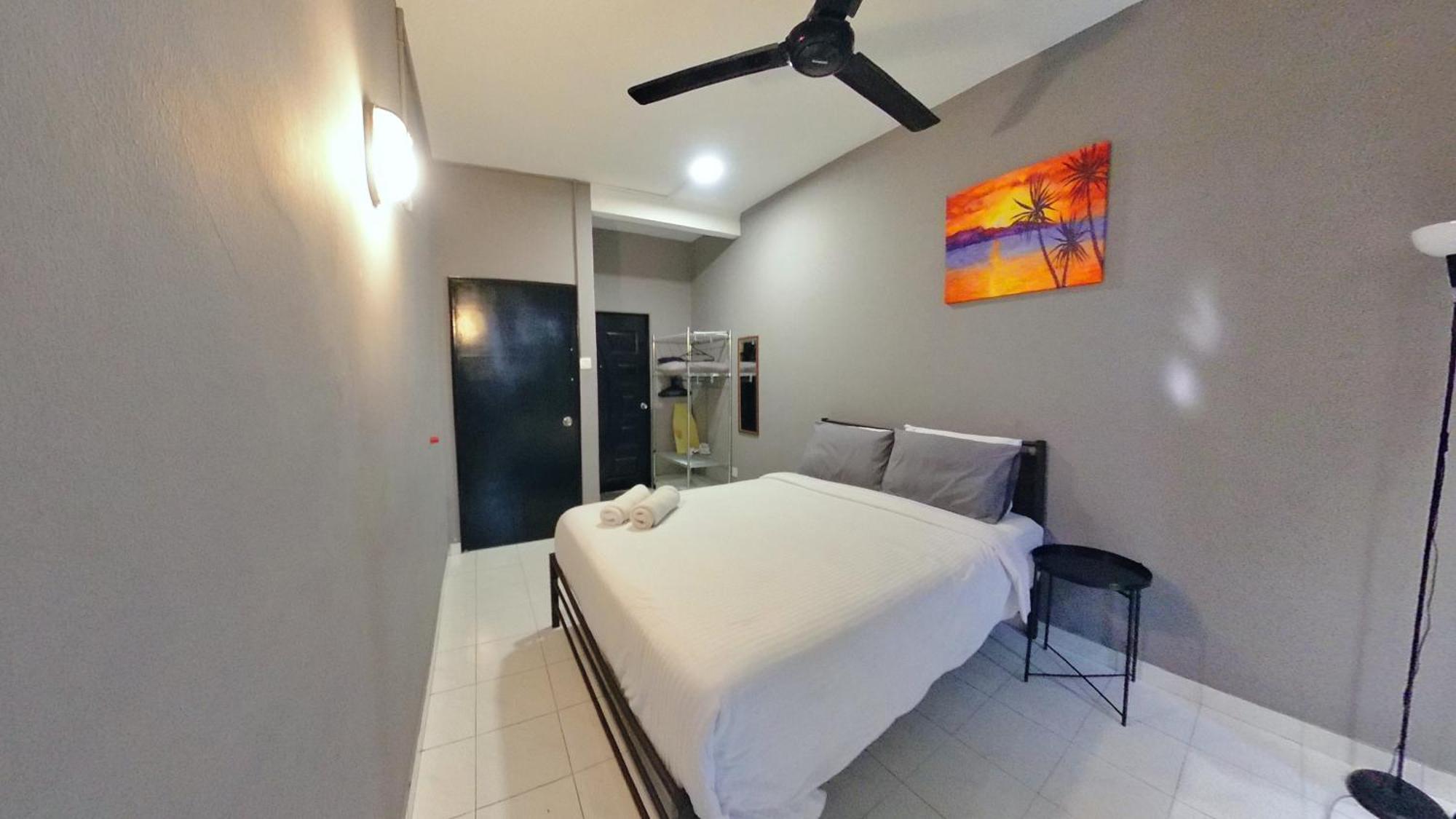Pd Up To 10pax 2r2b Beachfront, Pool View, Wifi, 50